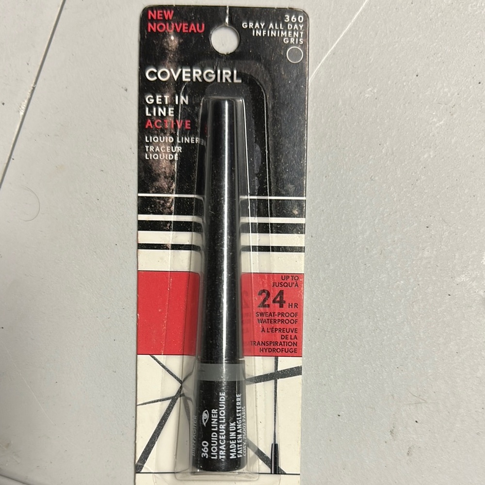 COVERGIRL Get In Line Liquid Eyeliner
